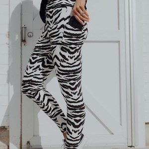 Zealous Zebra Pocket Leggings